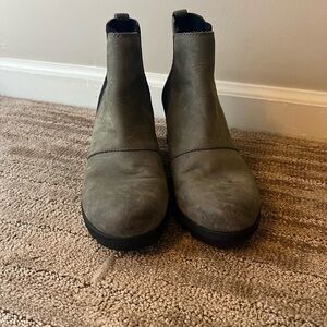 Sorel boots. Size 8.5